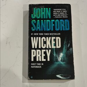 🎄 Wicked Prey by John Sandford Paperback Book